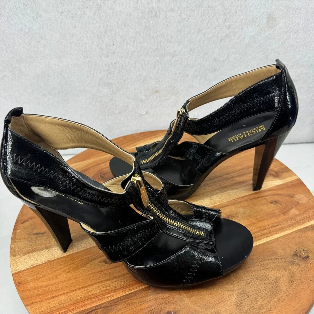 Michael Kors Berkley T-Strap Black Patent Leather Heeled Zip-up Sandals Size 9M - Picture 9 of 10